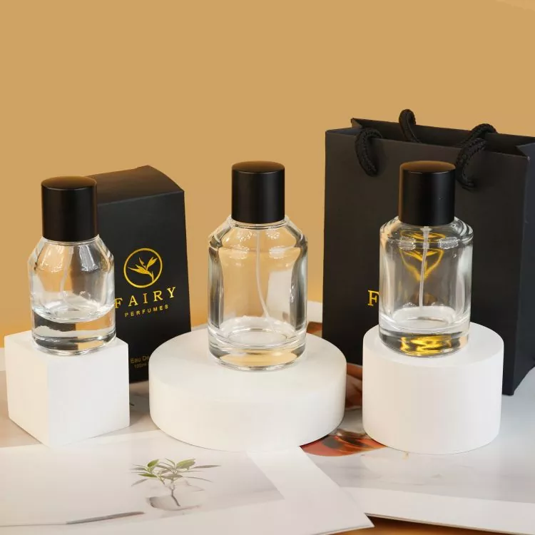 Frascos de perfume em spray de 30ml com caixas e sacos